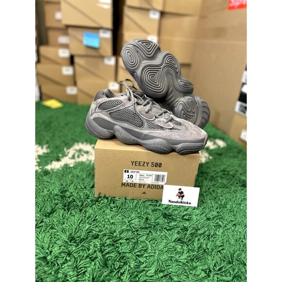 Adidas Yeezy 500 'Granite' GW6373 Men's Size 10 NEW